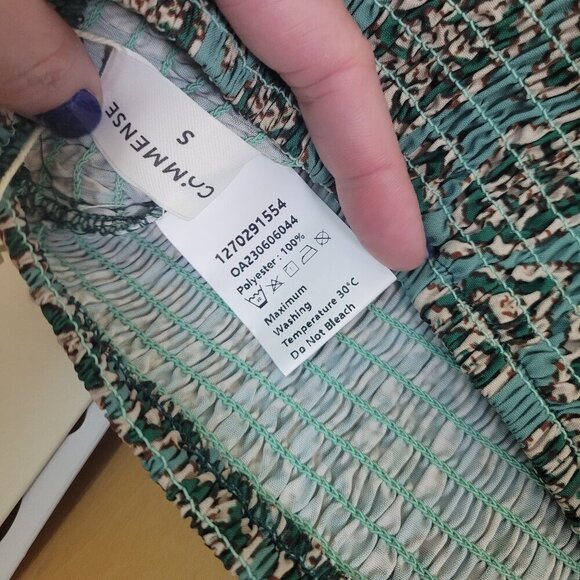 Commence Smocked Puff Sleeve Top | Size S | NWT - Picture 6 of 7